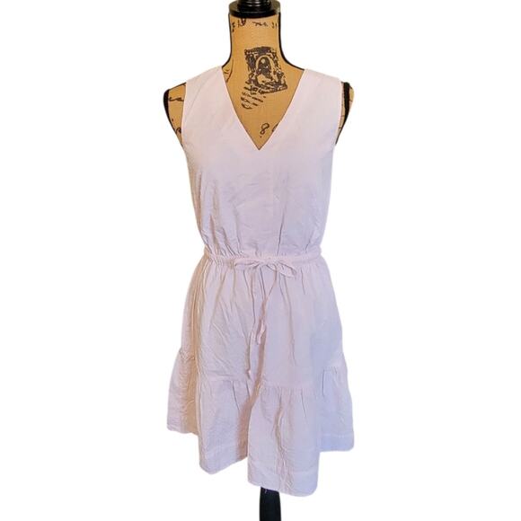 XS Vineyard Vines Light Pink Seer Sucker Tiered Sundress, Sleeveless, V-neck - Picture 1 of 5